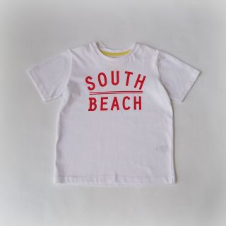 Бяла тениска с червен надпис SOUTH BEACH GTF2040-1