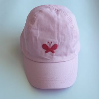 Розова шапка с пеперуда BGE994