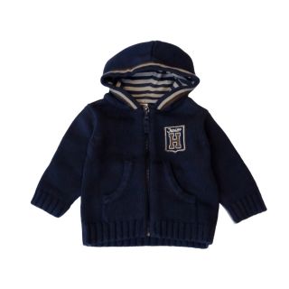 Плетена жилетка с качулка и емблема MAT1953 Плетена жилетка с качулка и емблема MAT1953