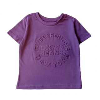 Лилава тениска с обемен надпис DKNY0001D